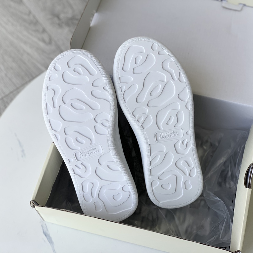 Alexander Mcqueen Oversized Kdis Sneaker  - PerfectKickZ