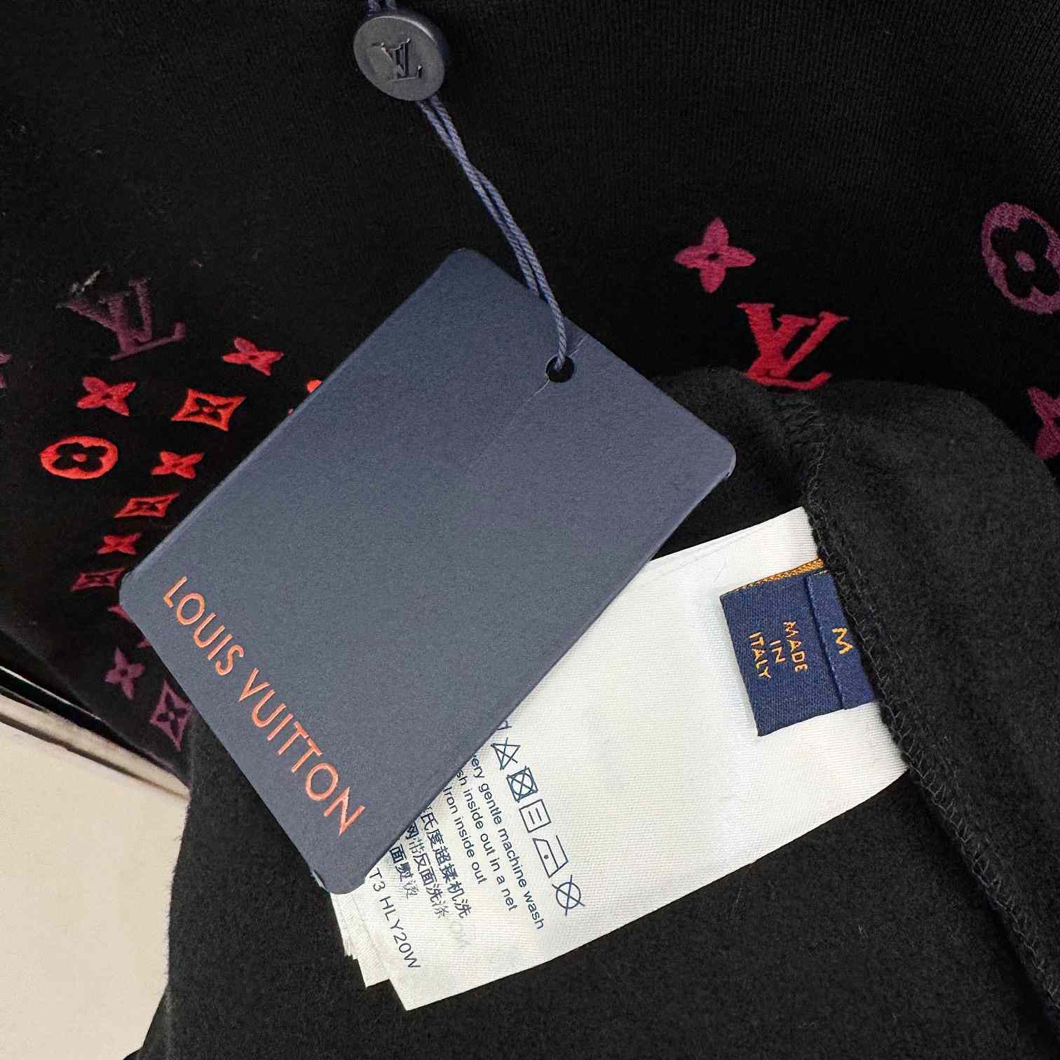 Louis Vuitton Monogram Sweatshirt - PerfectKickZ