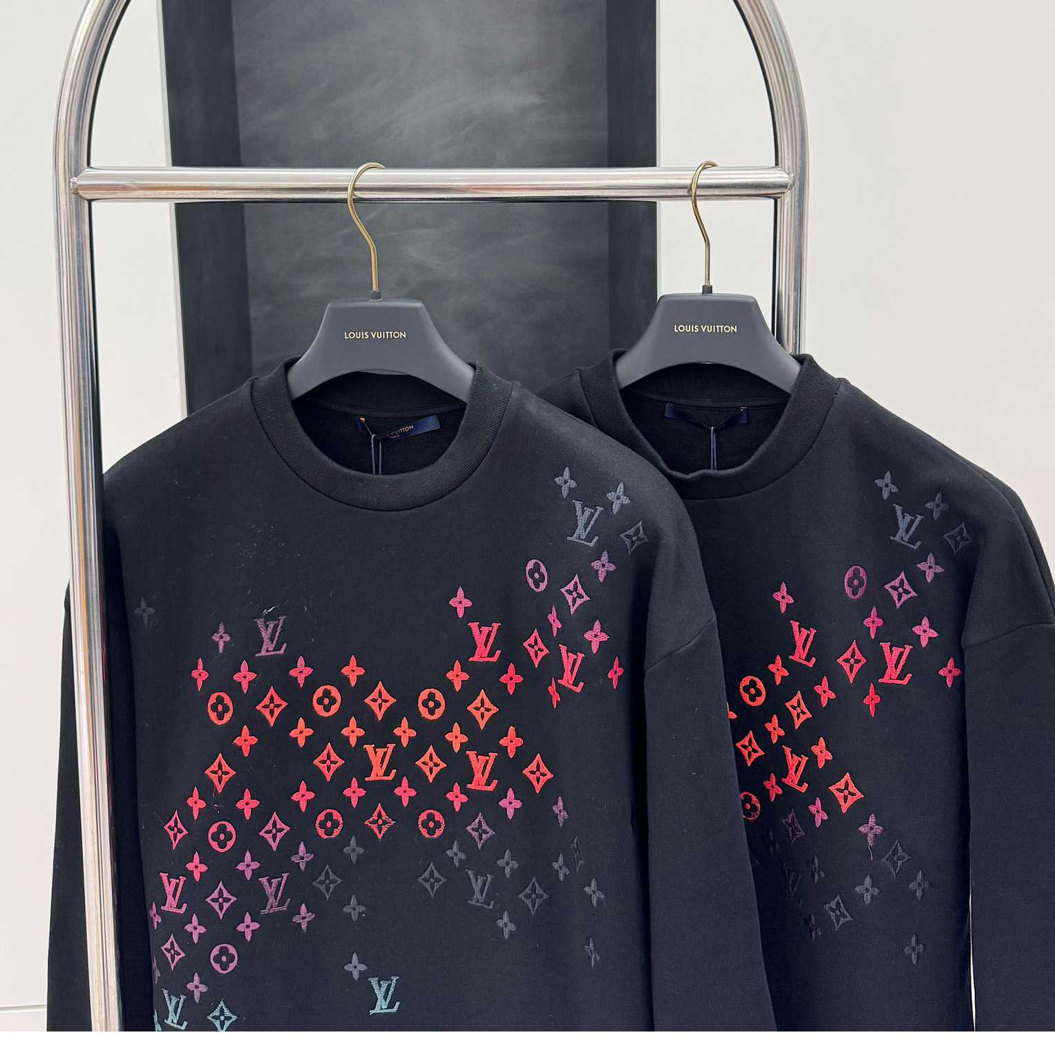 Louis Vuitton Monogram Sweatshirt - PerfectKickZ