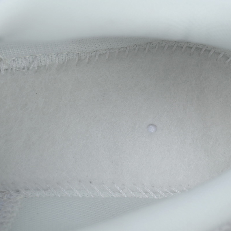 Air Max DN 'White Metallic Silver' Sneaker      DV3337-101  - 