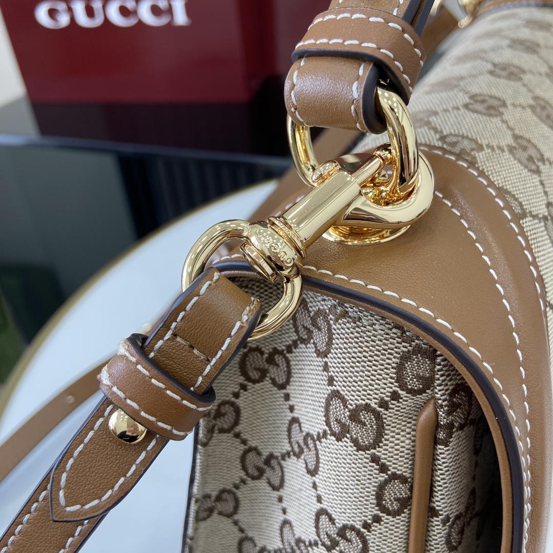 Gucci Blondie Medium Top Handle Bag - 