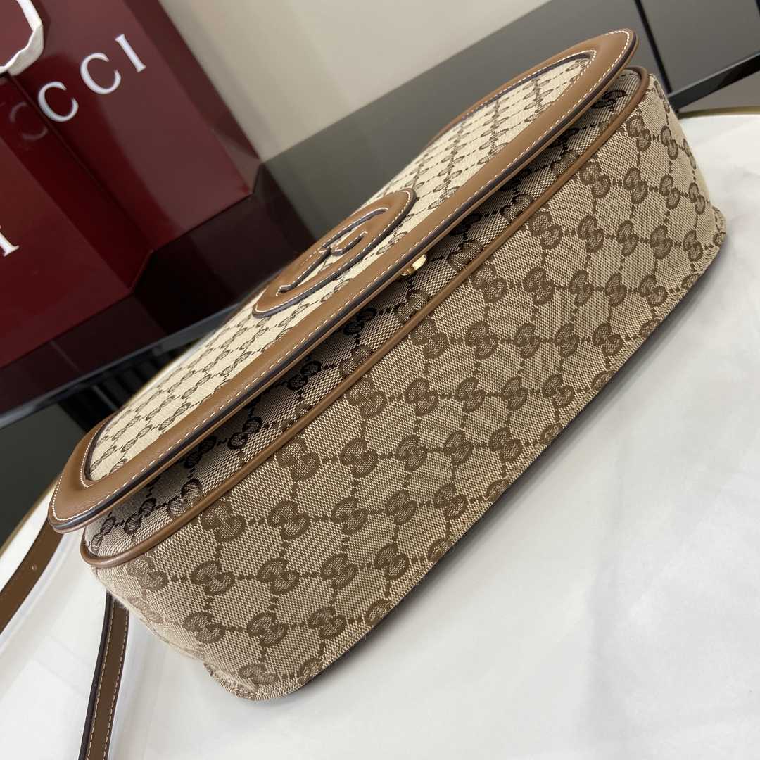 Gucci Blondie Medium Top Handle Bag - 
