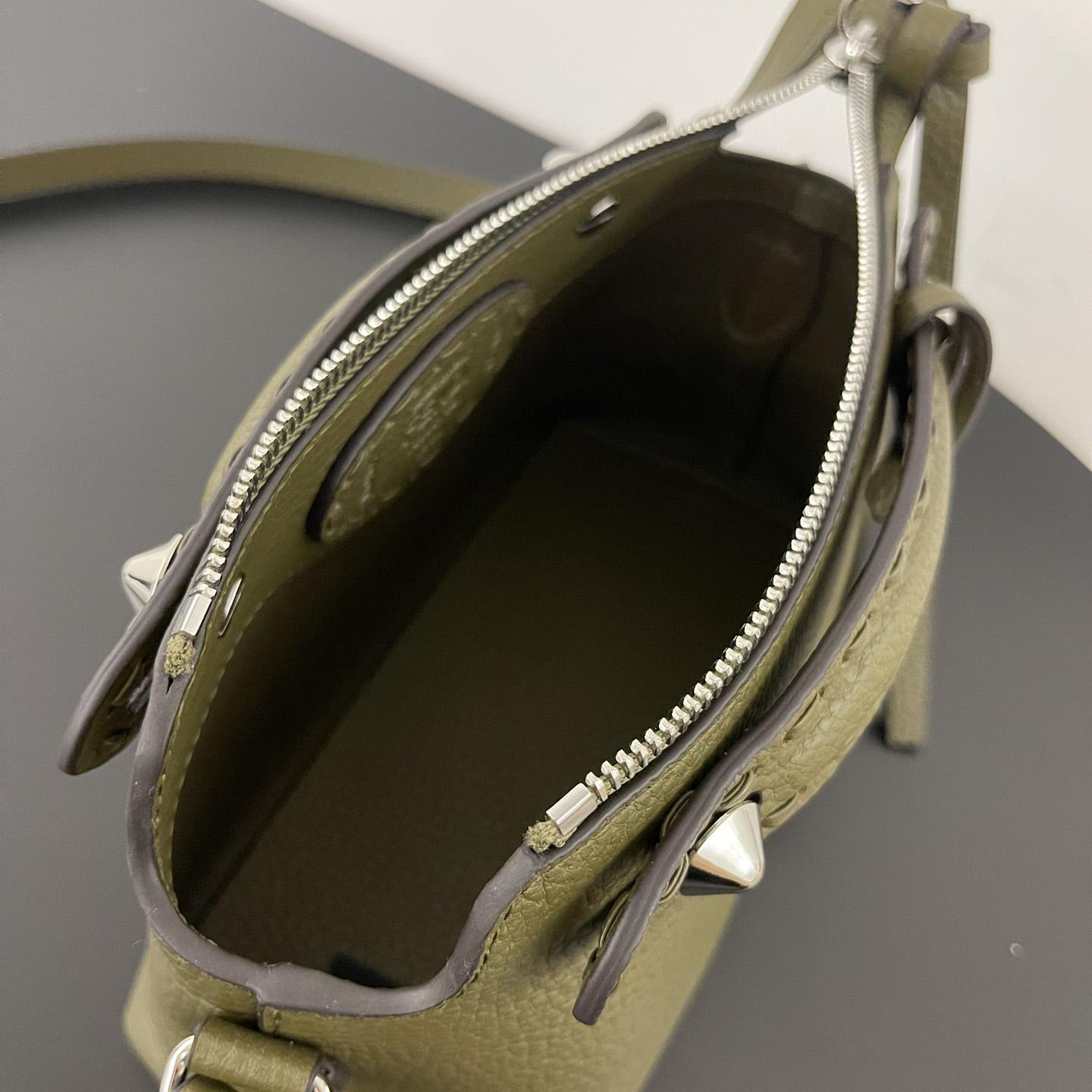 Fendi By The Way Selleria Mini Selleria Bag With 192 Hand-sewn Topstitches - PerfectKickZ