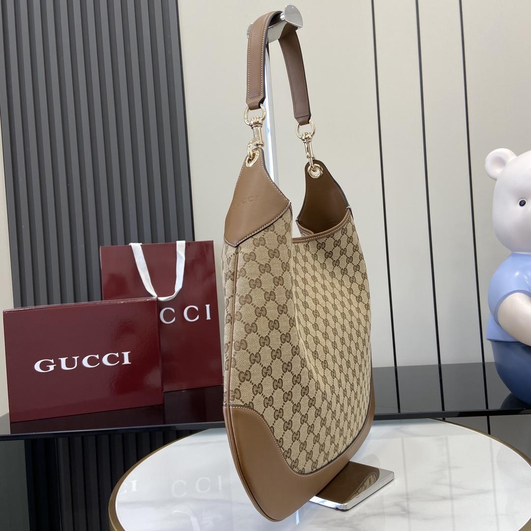 Gucci B Medium Shoulder Bag - PerfectKickZ