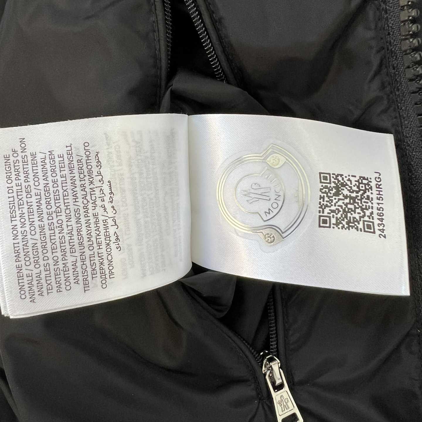 Moncler Bourne Short Down Jacket - PerfectKickZ