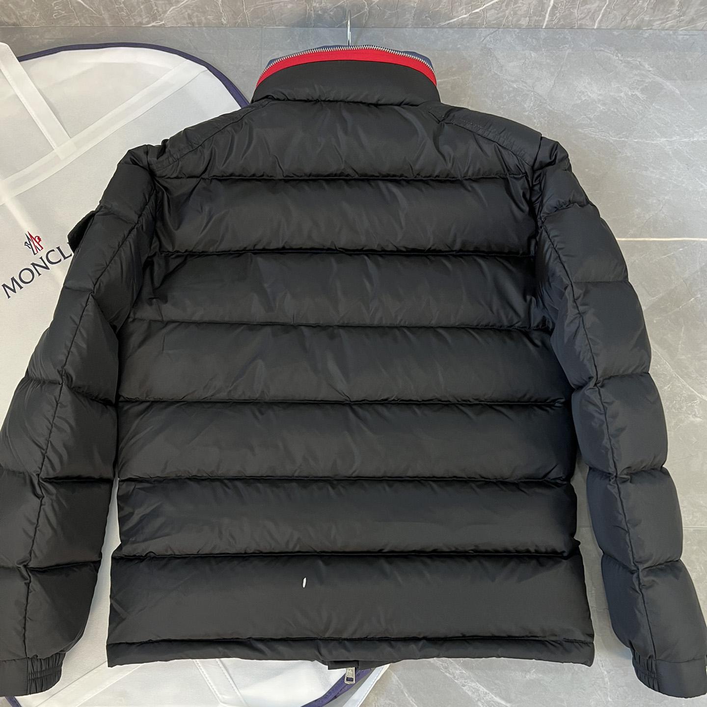 Moncler Bourne Short Down Jacket - PerfectKickZ