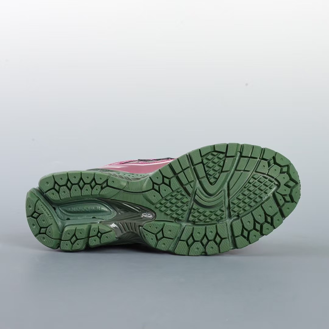 New Balance NB Sneakers      M1906RDB - PerfectKickZ