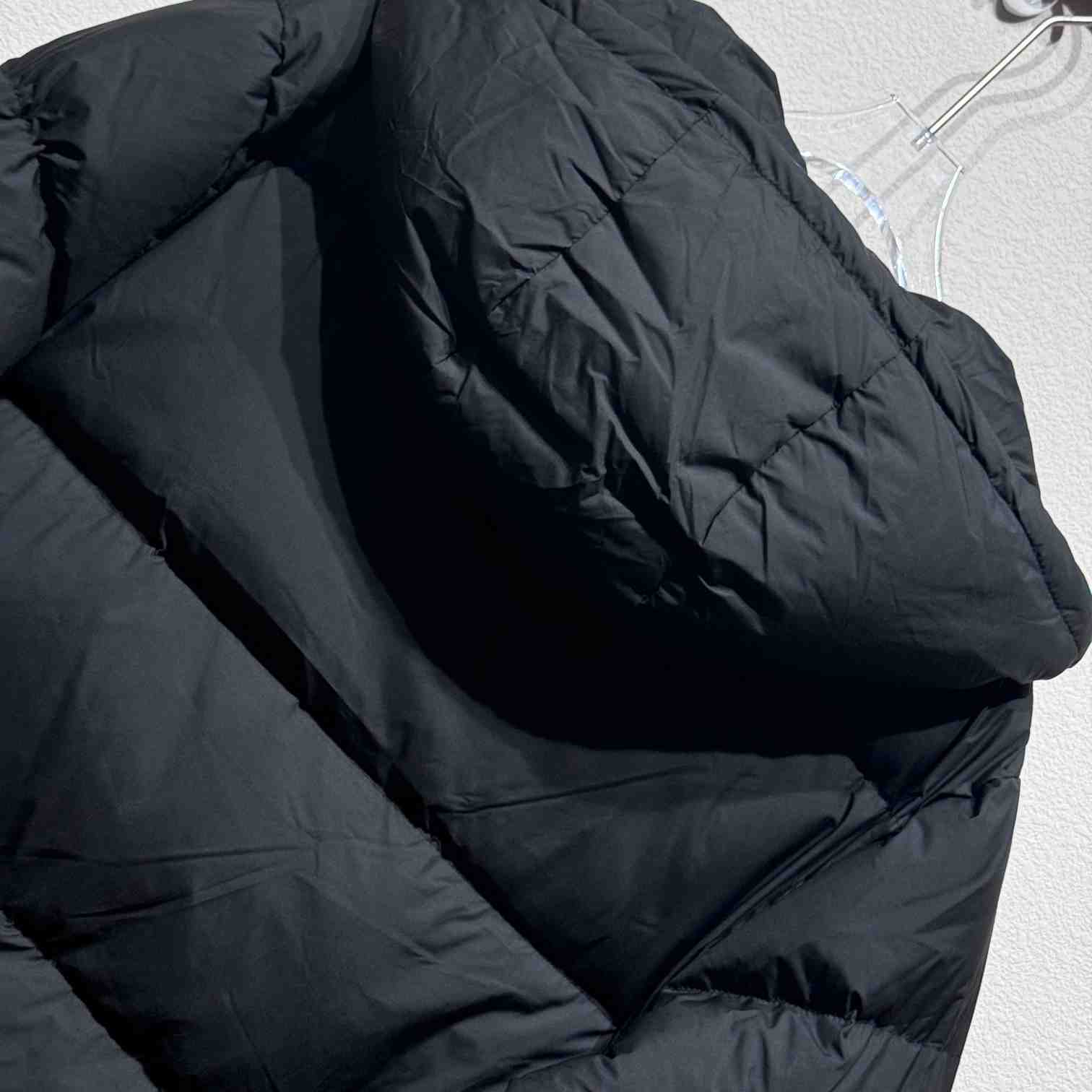 Miu Miu Puffer Jacket - 