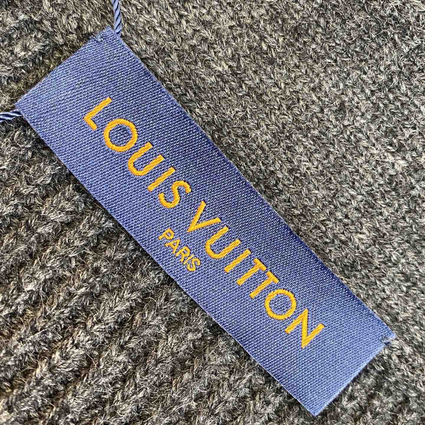 Louis Vuitton Cashmere Blend Shawl Collar Cardigan   1AFWBP - PerfectKickZ