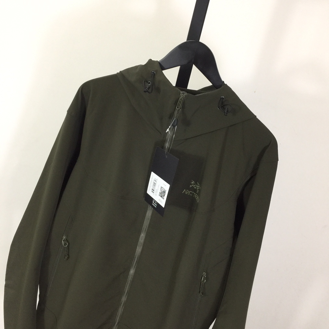 Arc'teryx GammaLt Jacket - PerfectKickZ