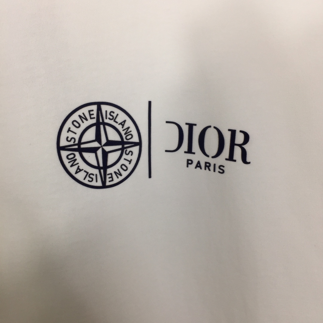 Dior And Stone Island T-Shirt - PerfectKickZ