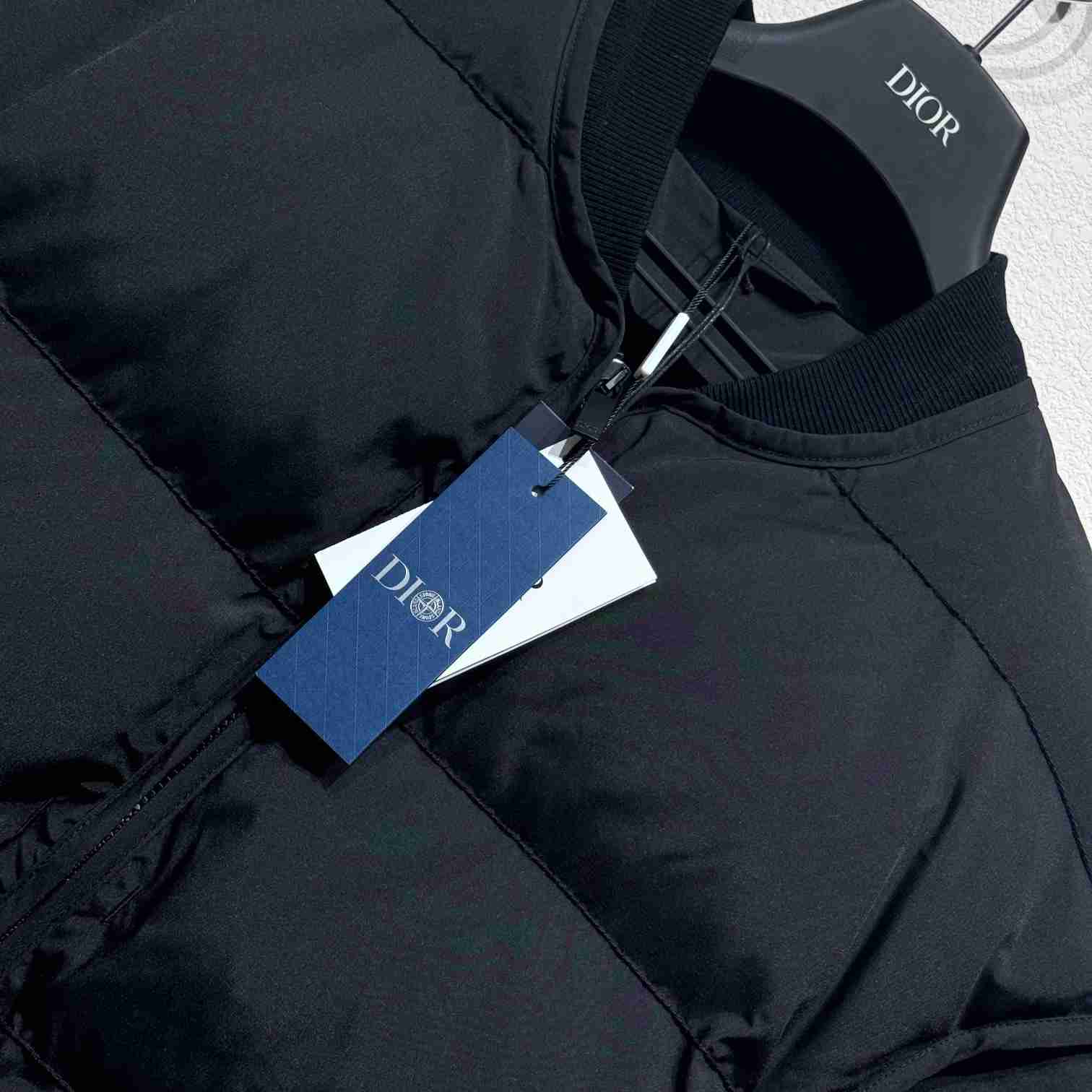 Dior AND LEWIS HAMILTON Puffer Jacket With Removable Sleeves  - PerfectKickZ