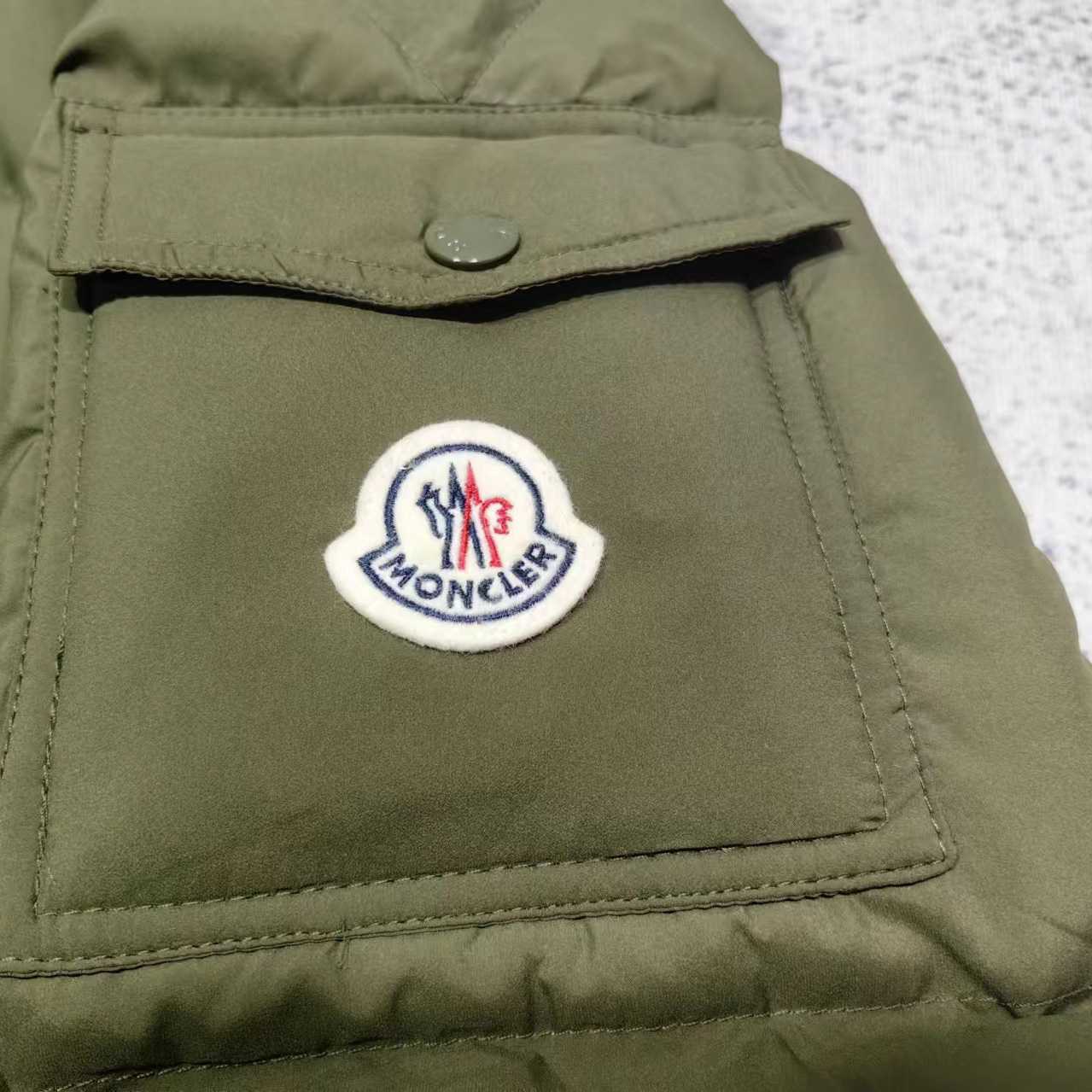 Moncler Vezere Short Down Jacket - PerfectKickZ