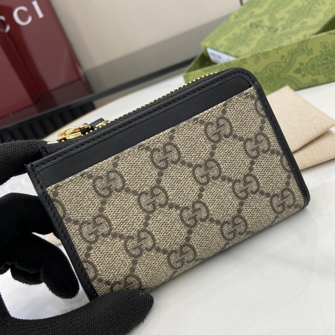 Gucci GG Emblem Zip Card Case - PerfectKickZ