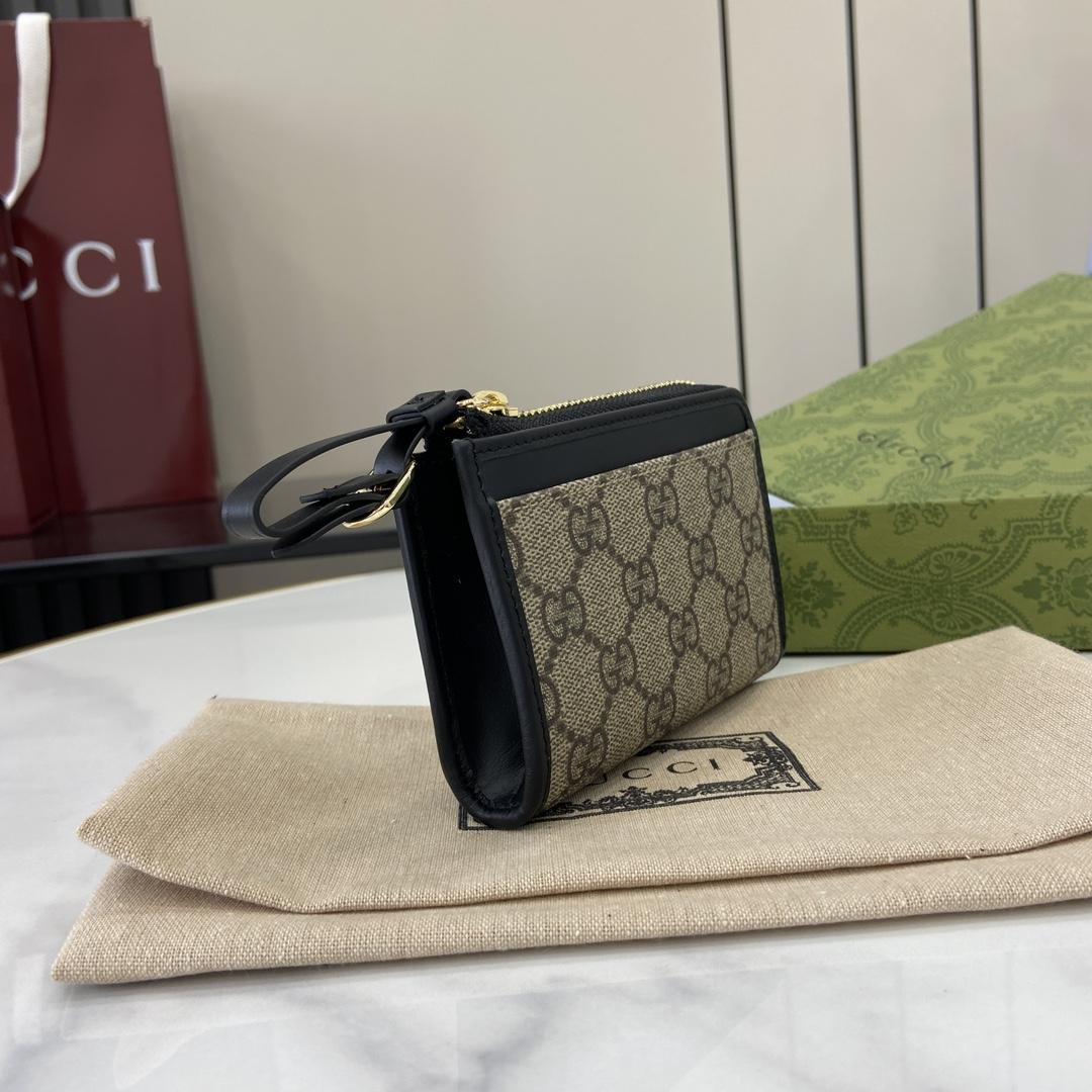 Gucci GG Emblem Zip Card Case - PerfectKickZ