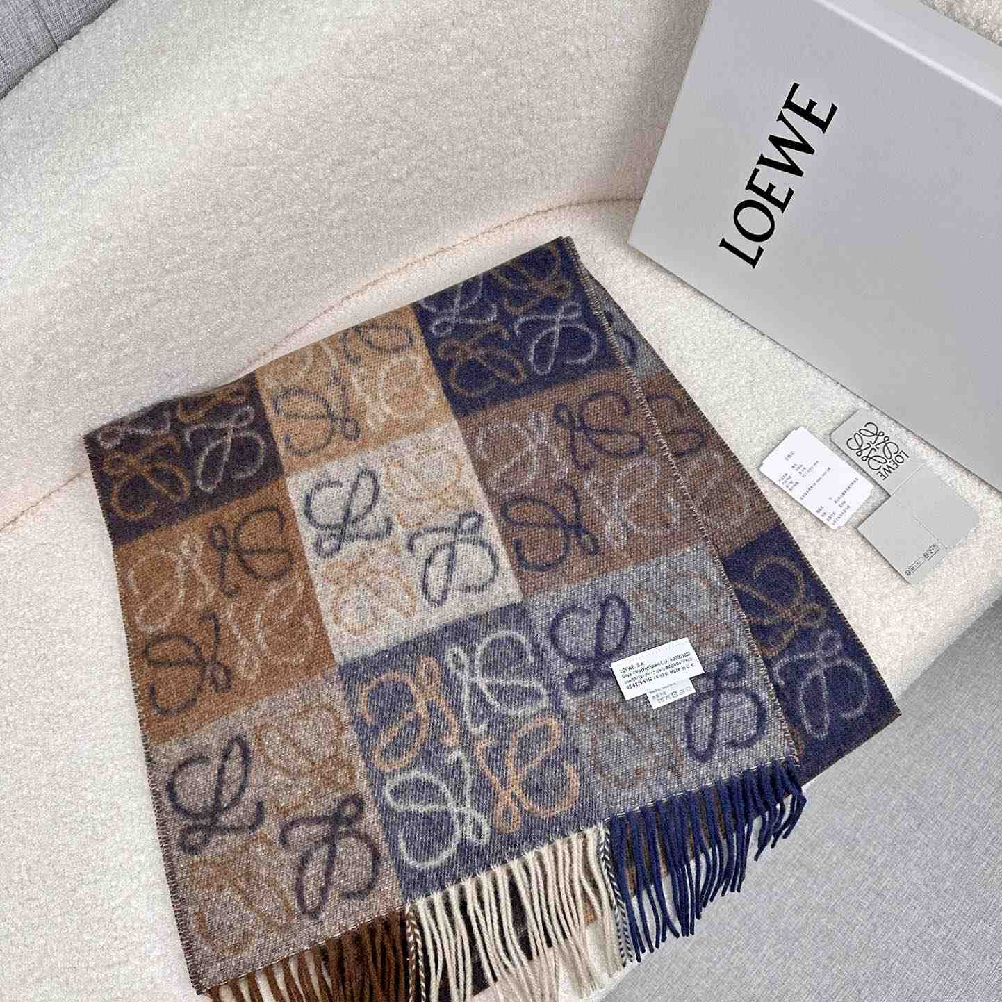Loewe Scarf In Wool And Cashmere - PerfectKickZ
