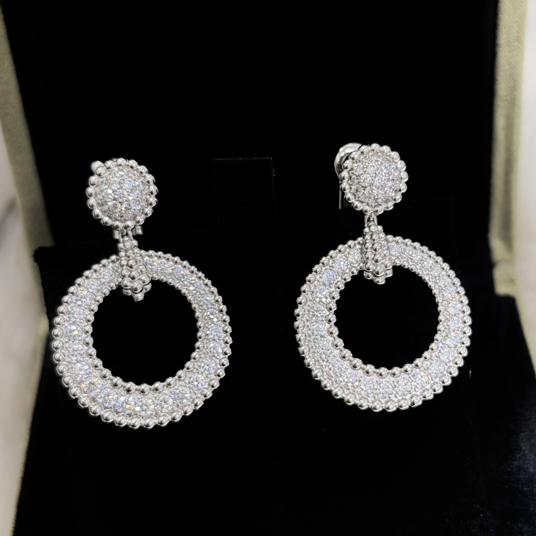 Van Cleef & Arpels Earrings - PerfectKickZ