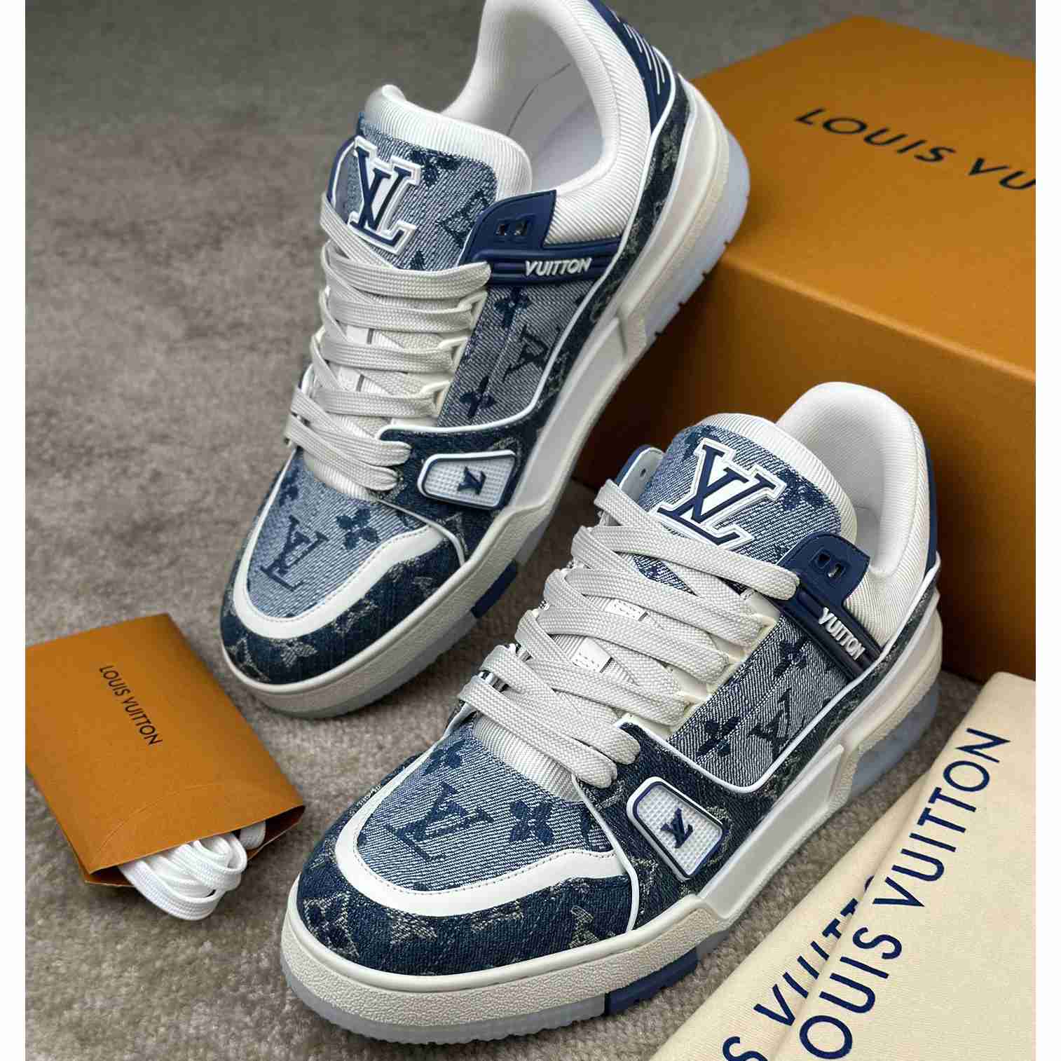 Louis Vuitton LV Trainer Sneaker  1ADHIG - 