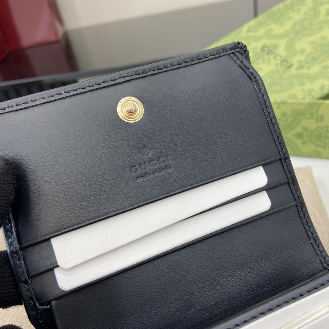 Gucci GG Emblem Mini Wallet - PerfectKickZ
