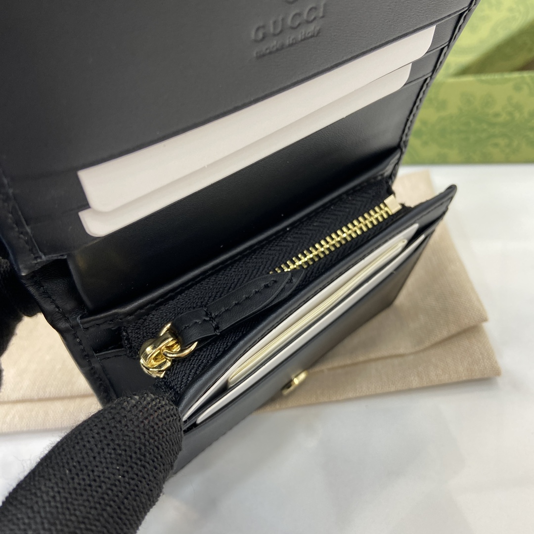 Gucci GG Emblem Mini Wallet - PerfectKickZ