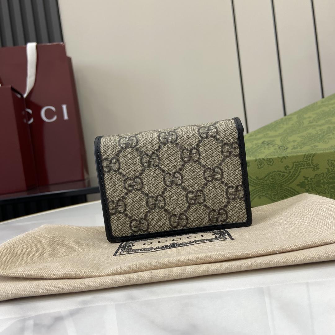Gucci GG Emblem Mini Wallet - PerfectKickZ