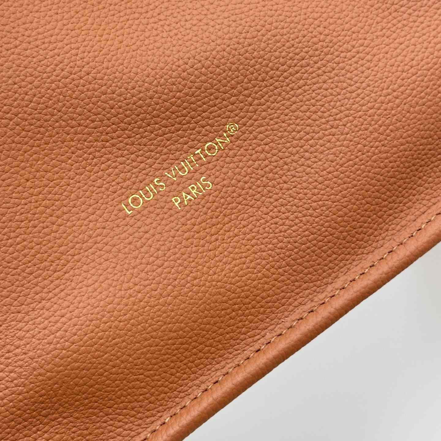 Louis Vuitton Neverfull Inside Out MM   M12061 - 