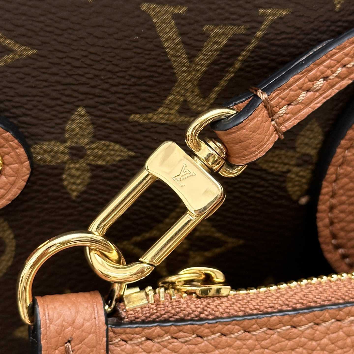 Louis Vuitton Neverfull Inside Out MM   M12061 - 