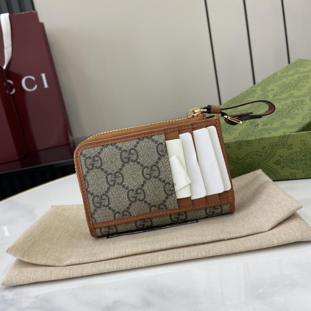 Gucci GG Emblem Zip Card Case - PerfectKickZ