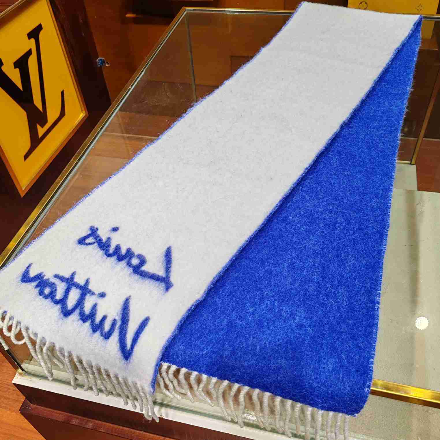Louis Vuitton Fluffygram Scarf  M93339 - PerfectKickZ
