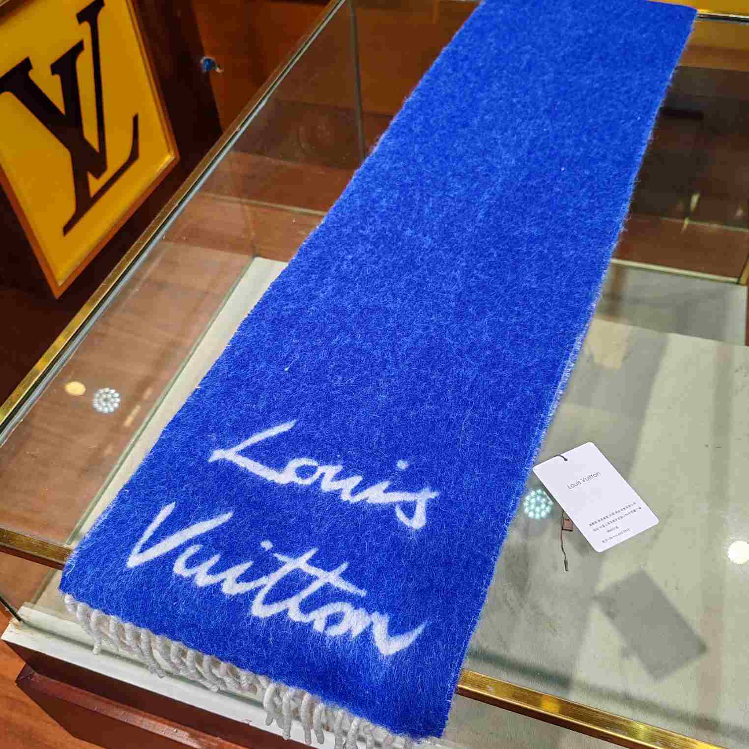 Louis Vuitton Fluffygram Scarf  M93339 - PerfectKickZ