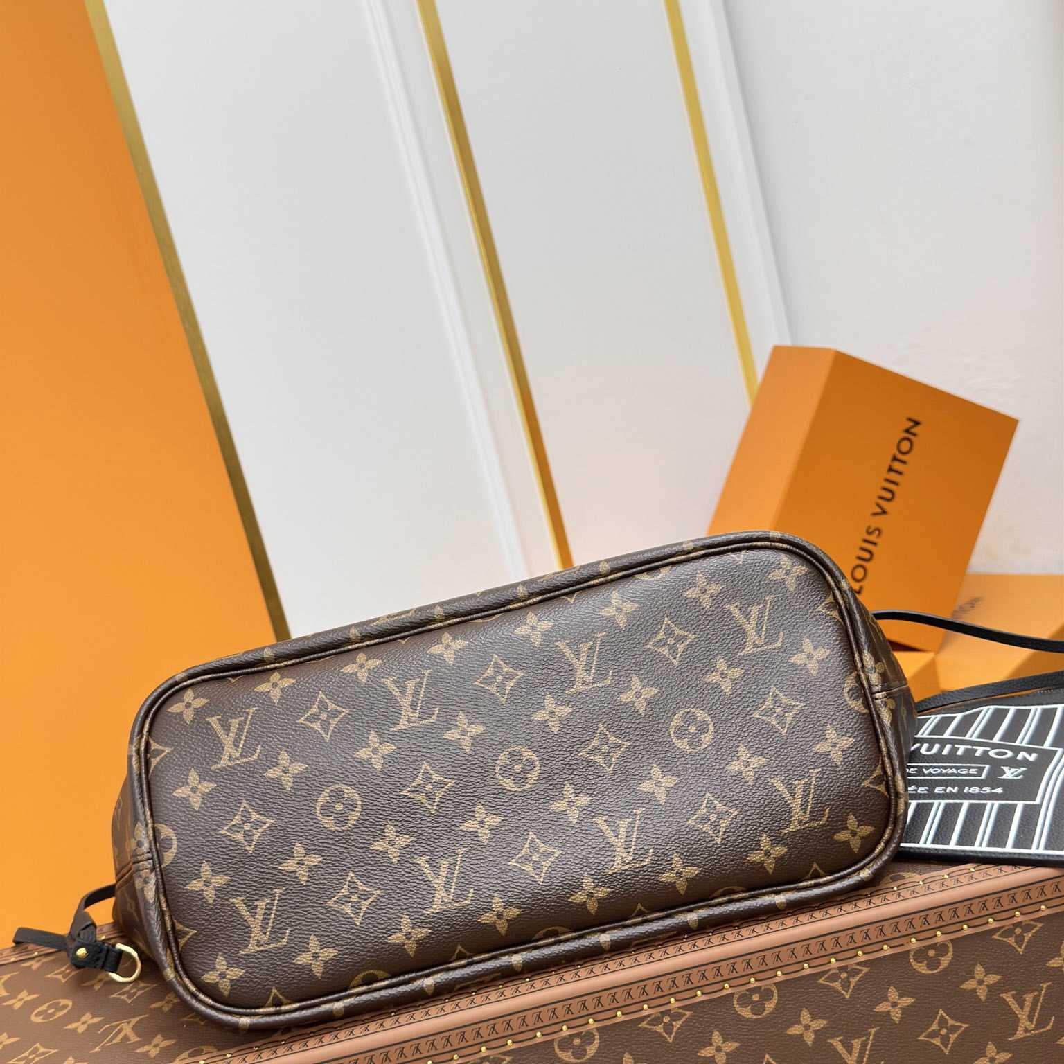 Louis Vuitton Neverfull Inside Out MM   M11946 - PerfectKickZ