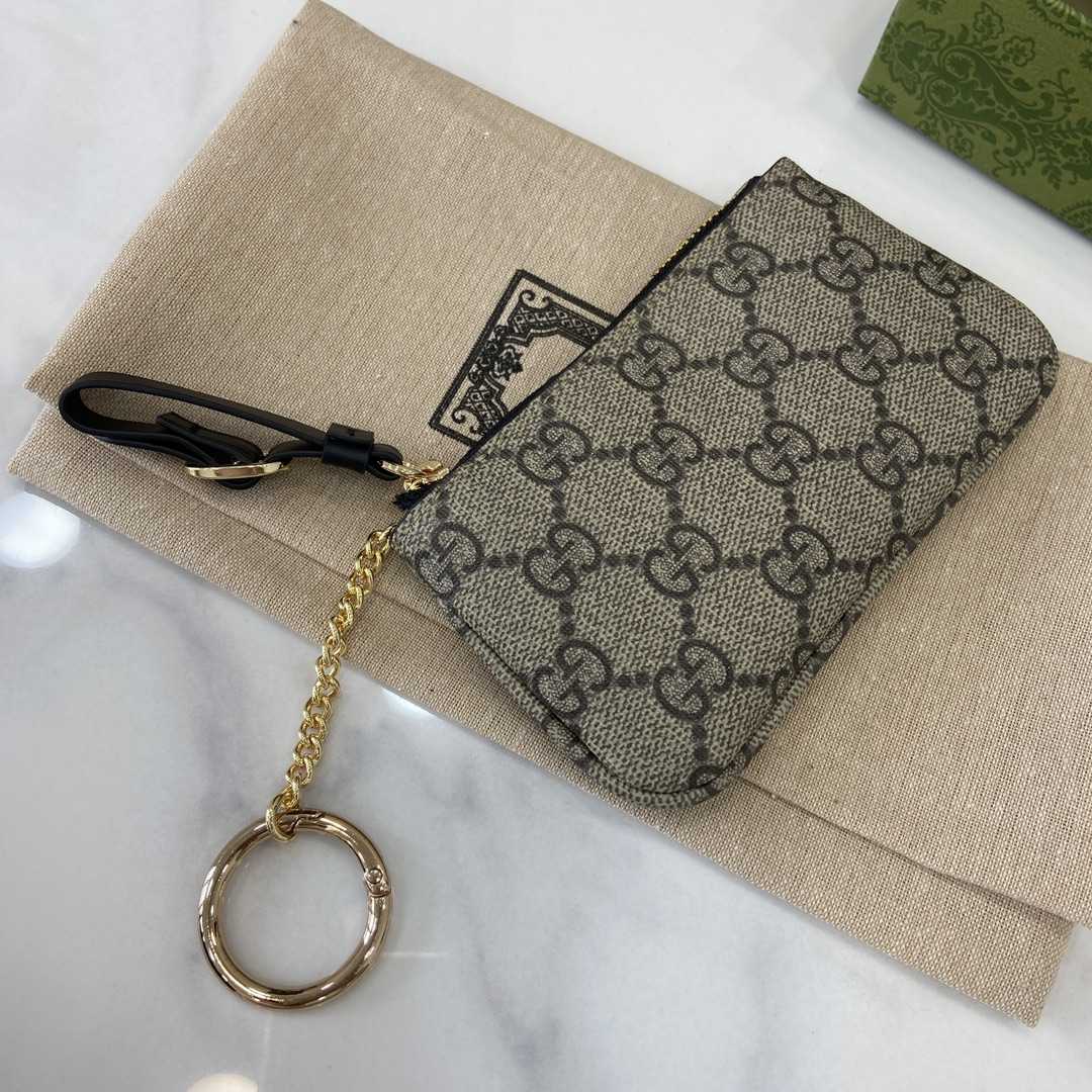 Gucci GG Emblem Key Case - PerfectKickZ