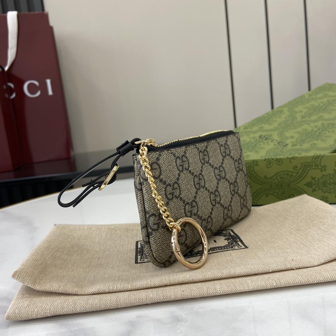 Gucci GG Emblem Key Case - PerfectKickZ