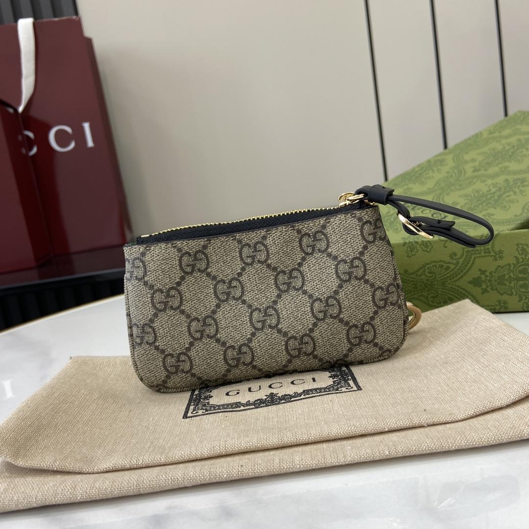 Gucci GG Emblem Key Case - PerfectKickZ