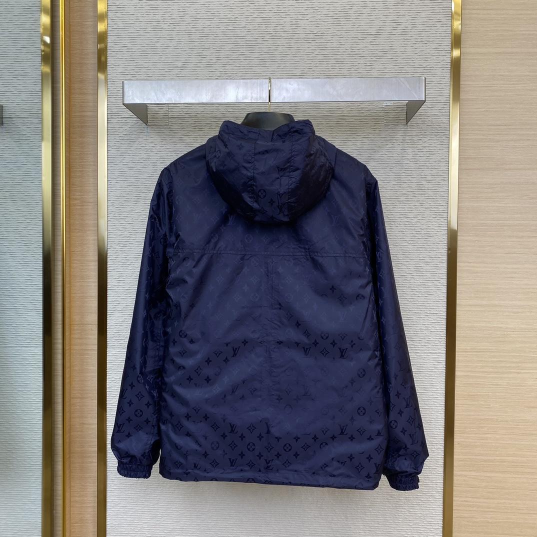 Louis Vuitton Reverse Windbreaker - 
