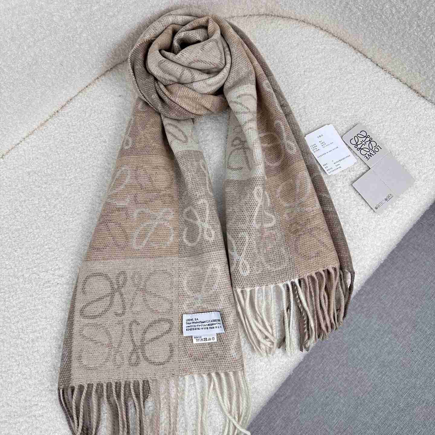 Loewe Scarf   38x200cm - PerfectKickZ
