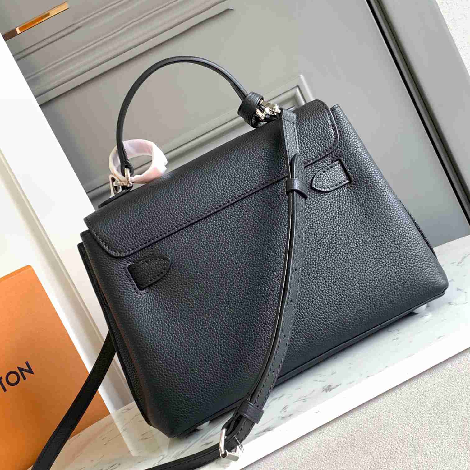 Louis Vuitton Lockme Ever BB   M53937 - PerfectKickZ