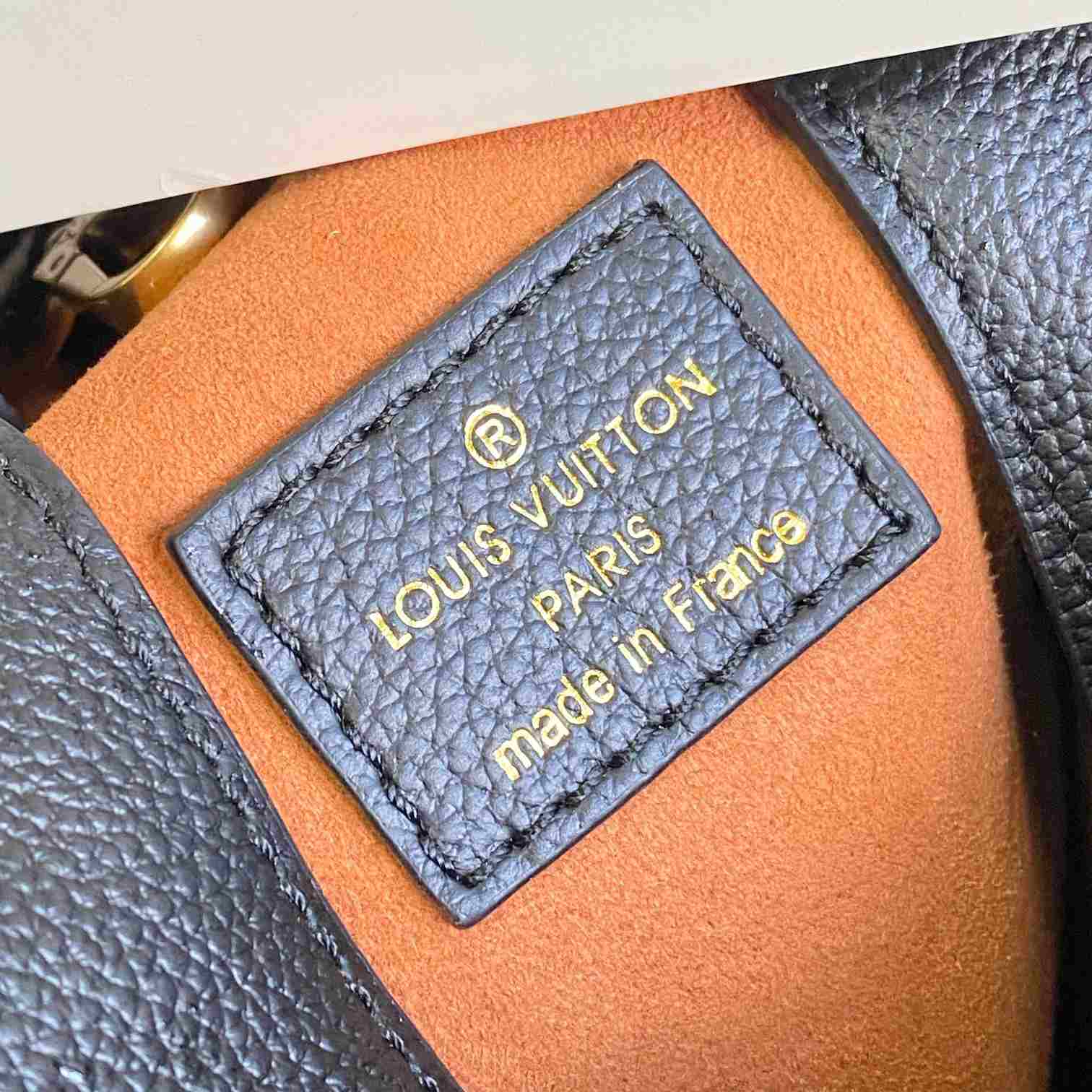 Louis Vuitton Low Key Hobo PM   M25352 - PerfectKickZ