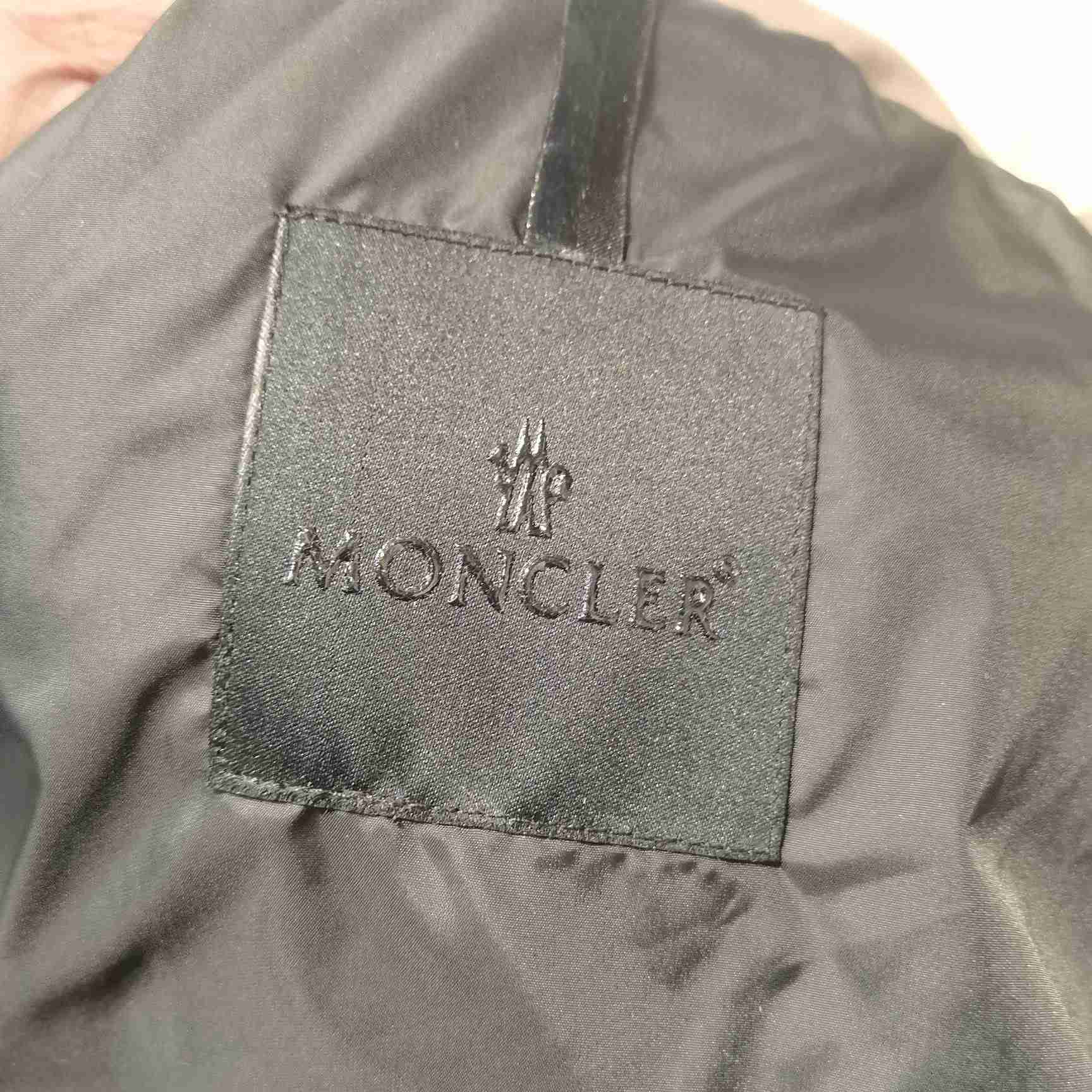 Moncler Misonet Short Down Jacket - PerfectKickZ