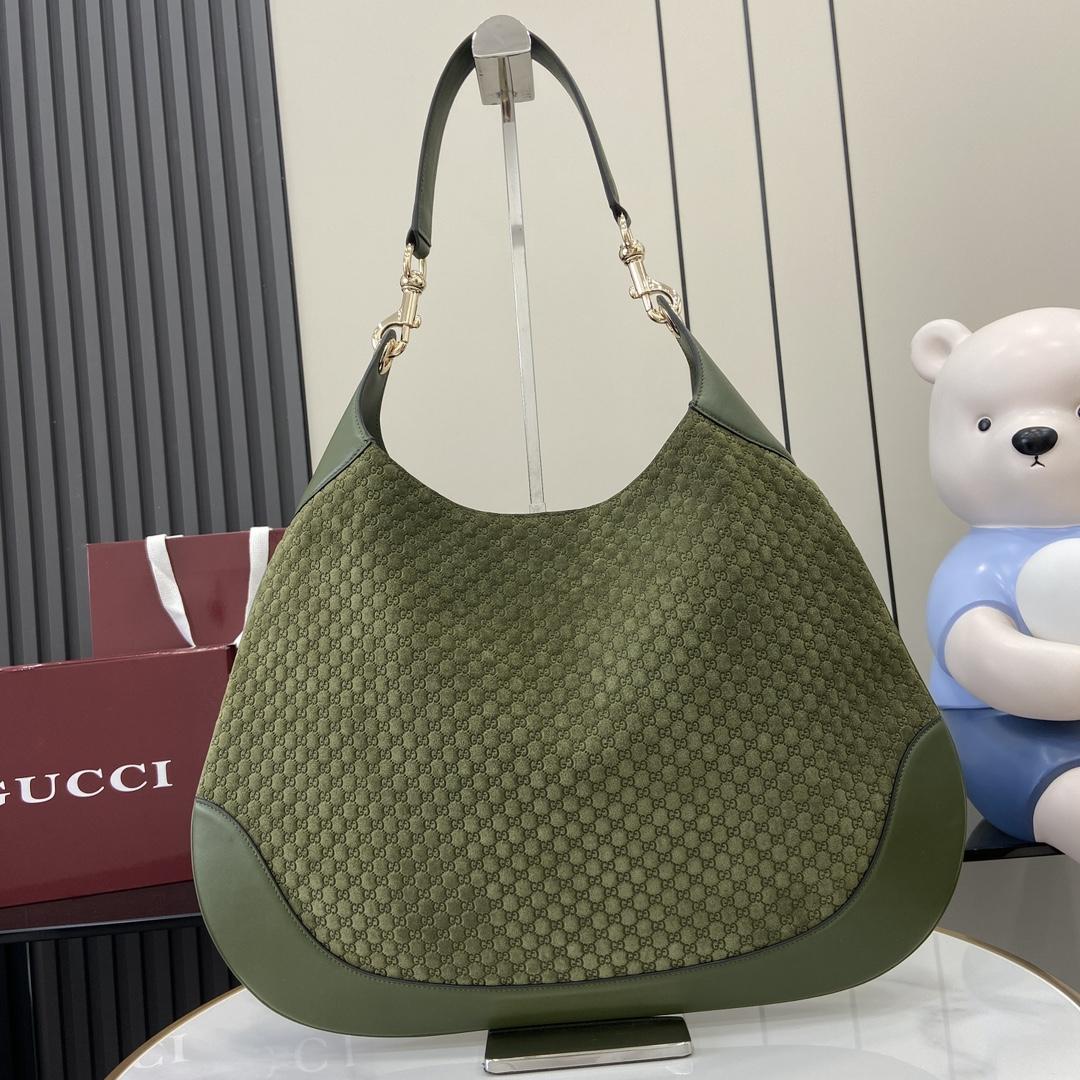 Gucci B Medium Shoulder Bag - PerfectKickZ