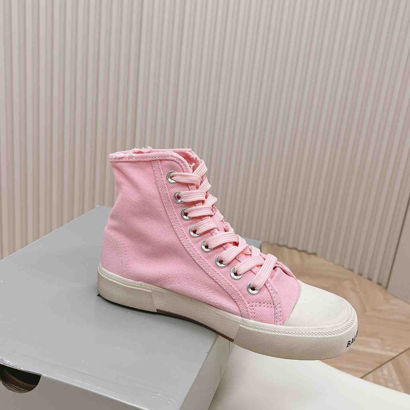 Balenciaga Paris High Top Sneakers - PerfectKickZ