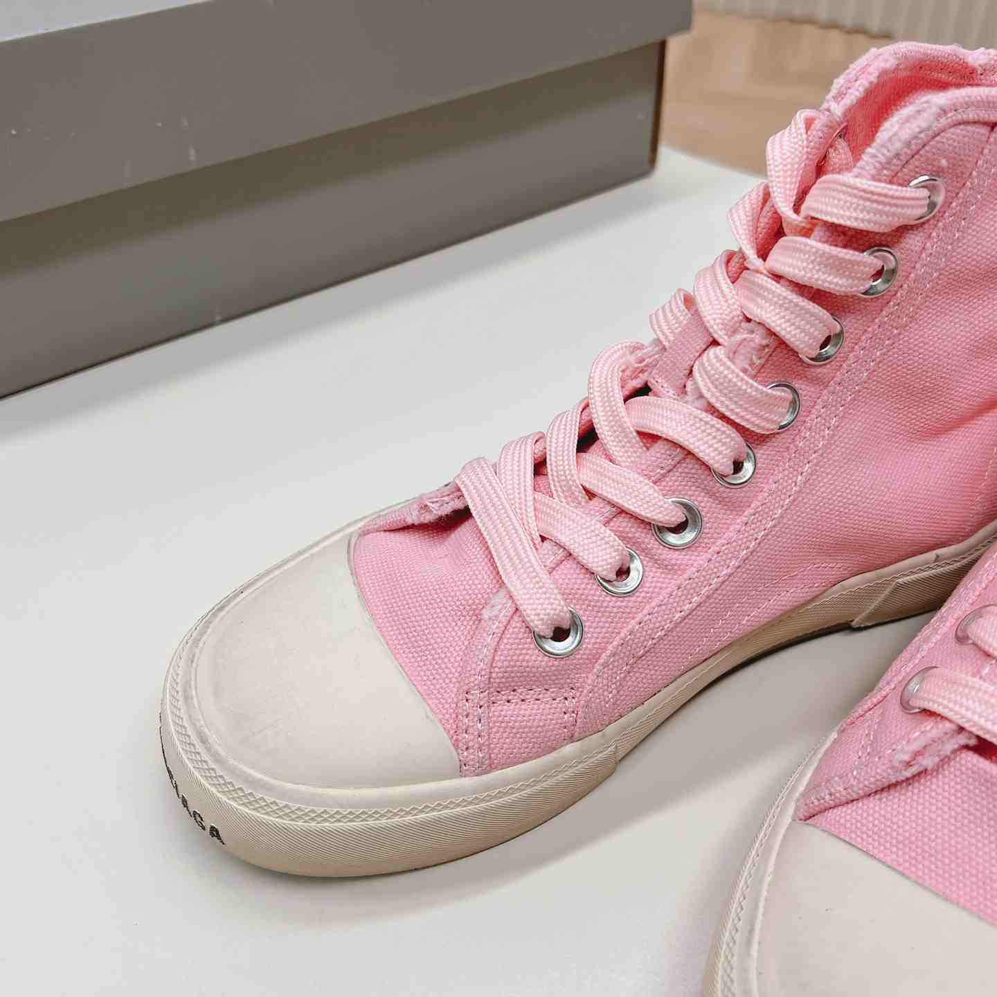 Balenciaga Paris High Top Sneakers - PerfectKickZ