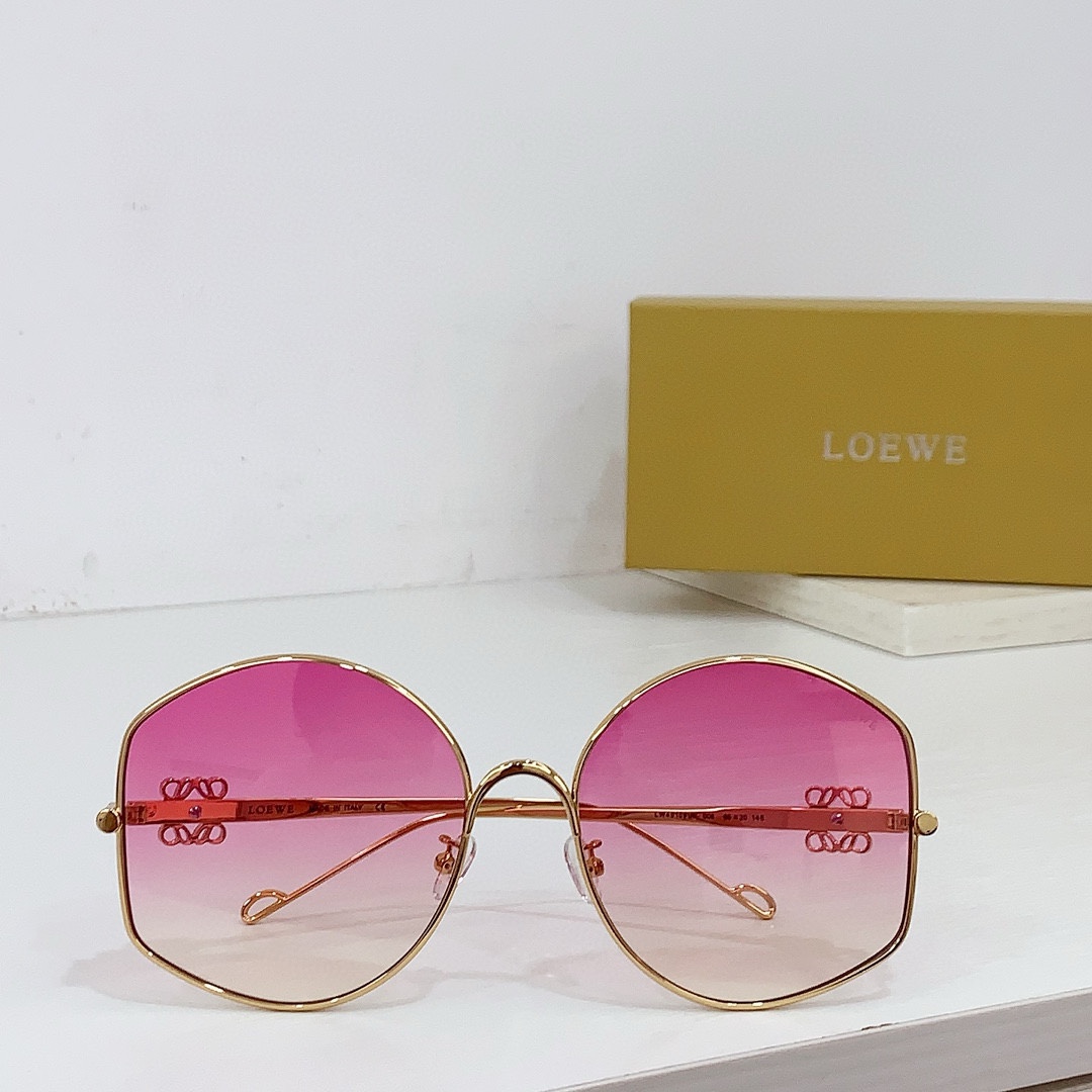 Loewe LW40109U Sunglasses  - PerfectKickZ