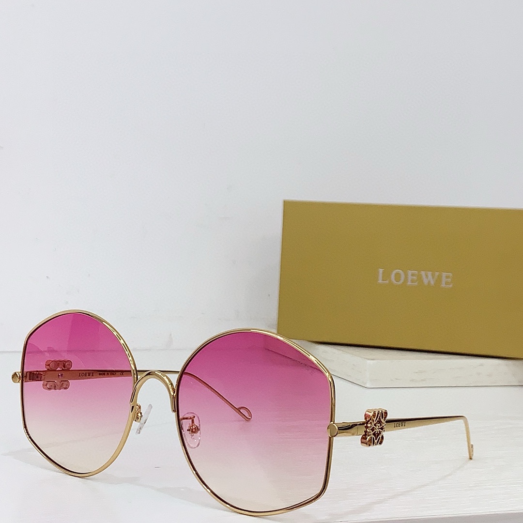 Loewe LW40109U Sunglasses  - PerfectKickZ