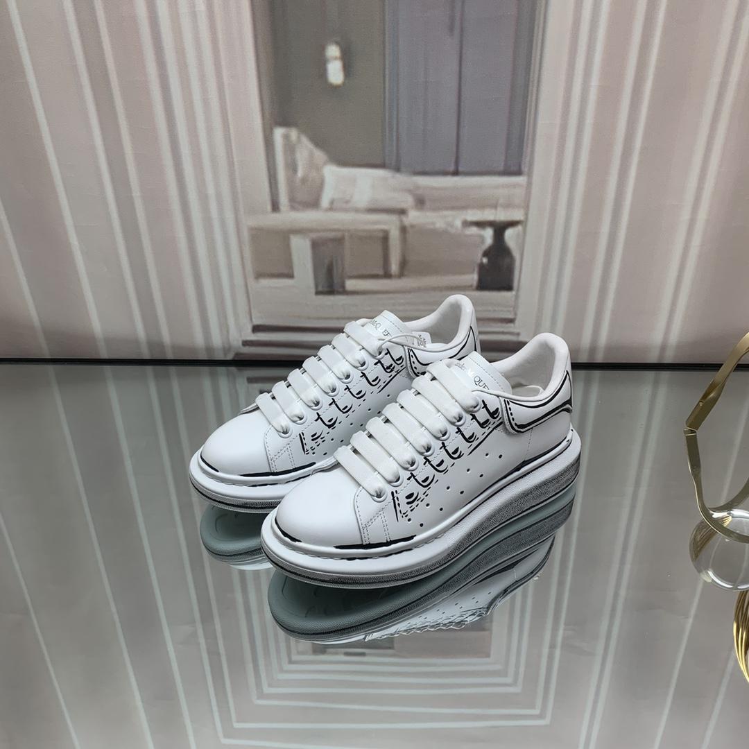 Alexander Mqueen Oversized Sneakers - 