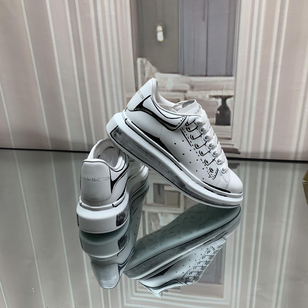 Alexander Mqueen Oversized Sneakers - 