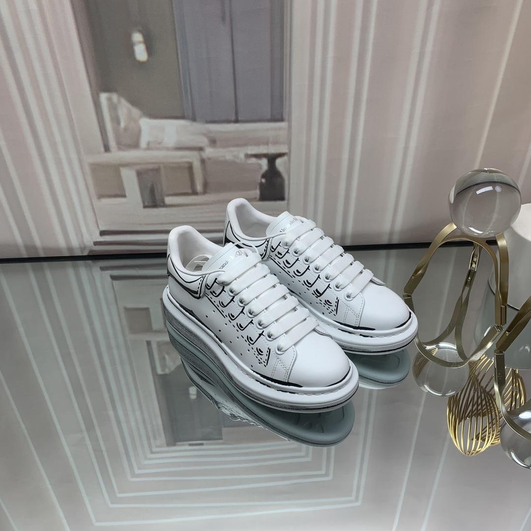 Alexander Mqueen Oversized Sneakers - 