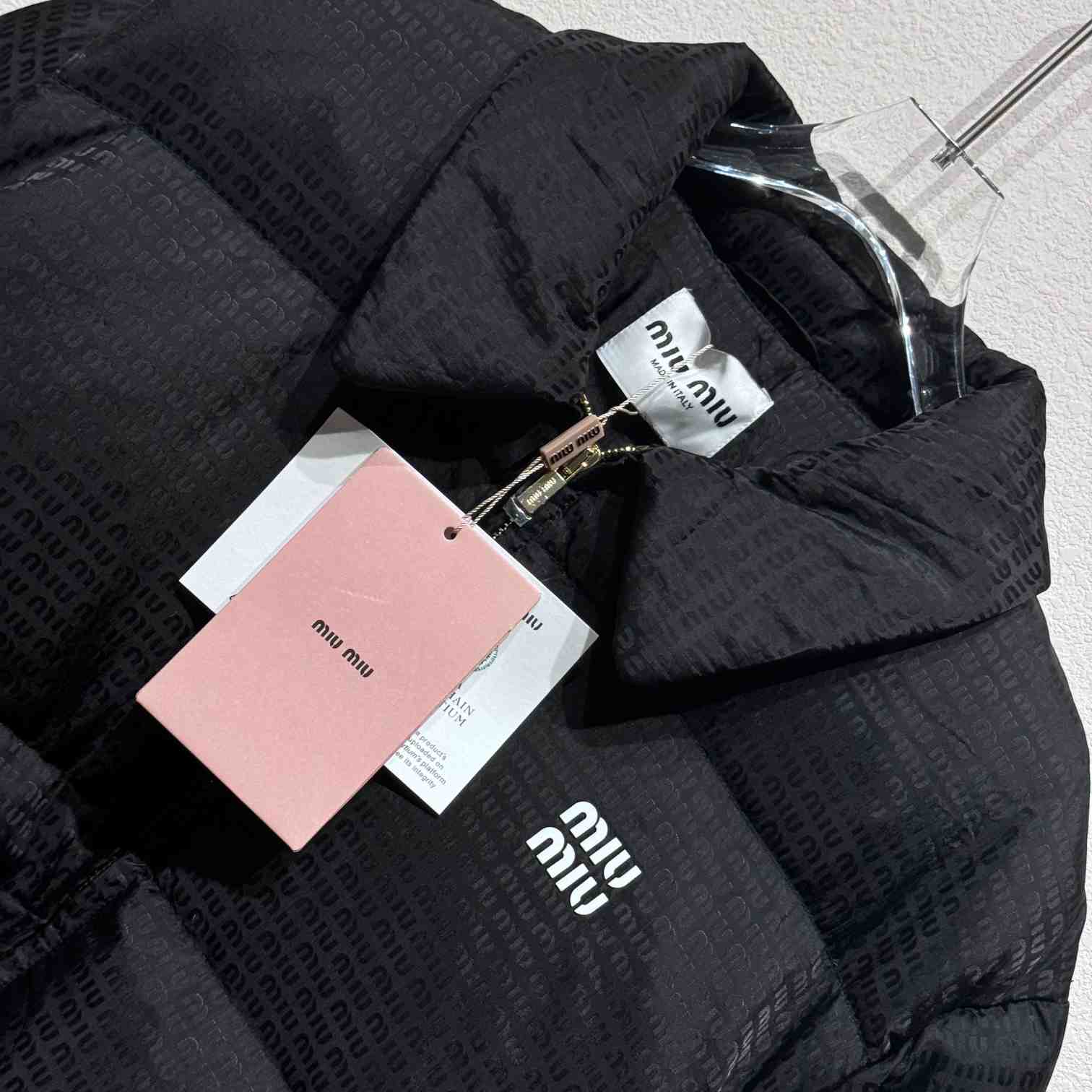 Miu Miu logo-appliqué puffer jacket  - PerfectKickZ