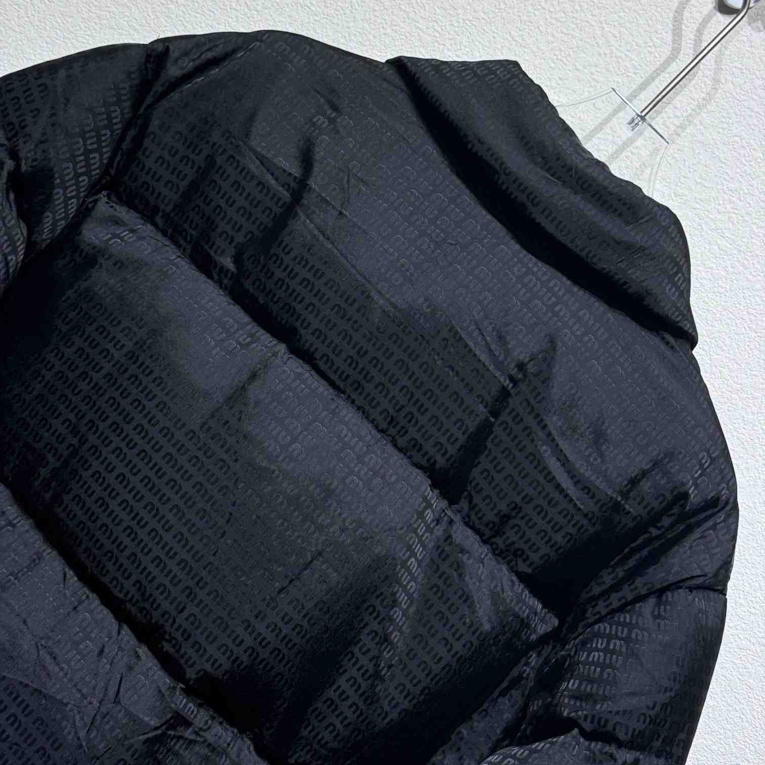 Miu Miu logo-appliqué puffer jacket  - PerfectKickZ