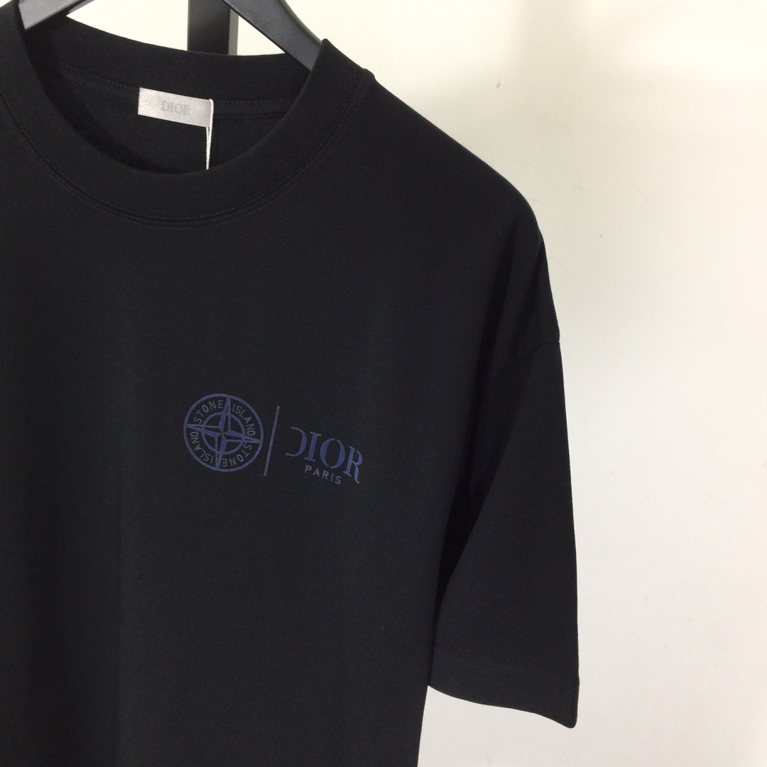 Dior And Stone Island T-Shirt - PerfectKickZ